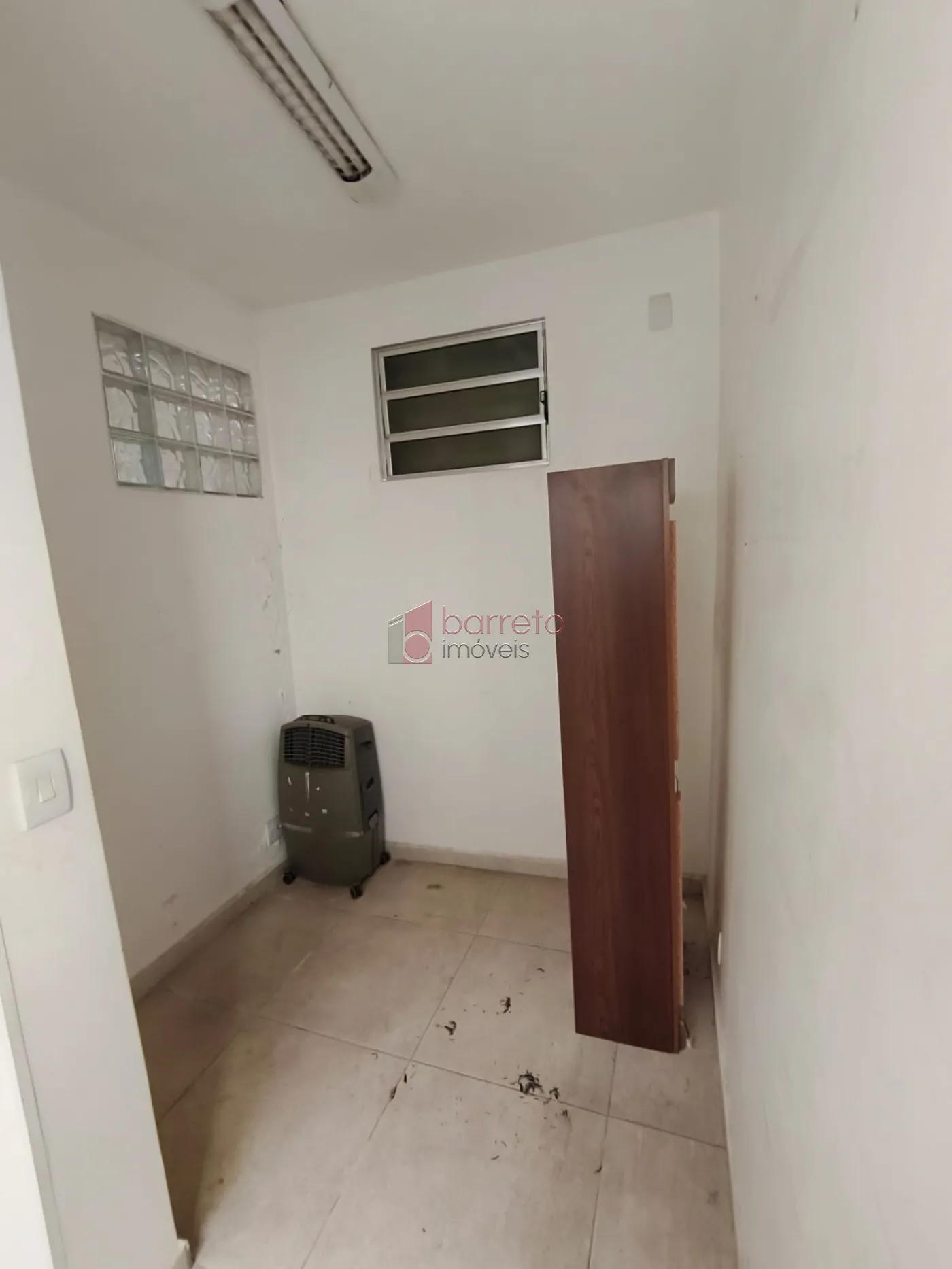 CASA À VENDA NO BAIRRO TORRES DE SÃO JOSÉ EM JUNDIAÍ/SP