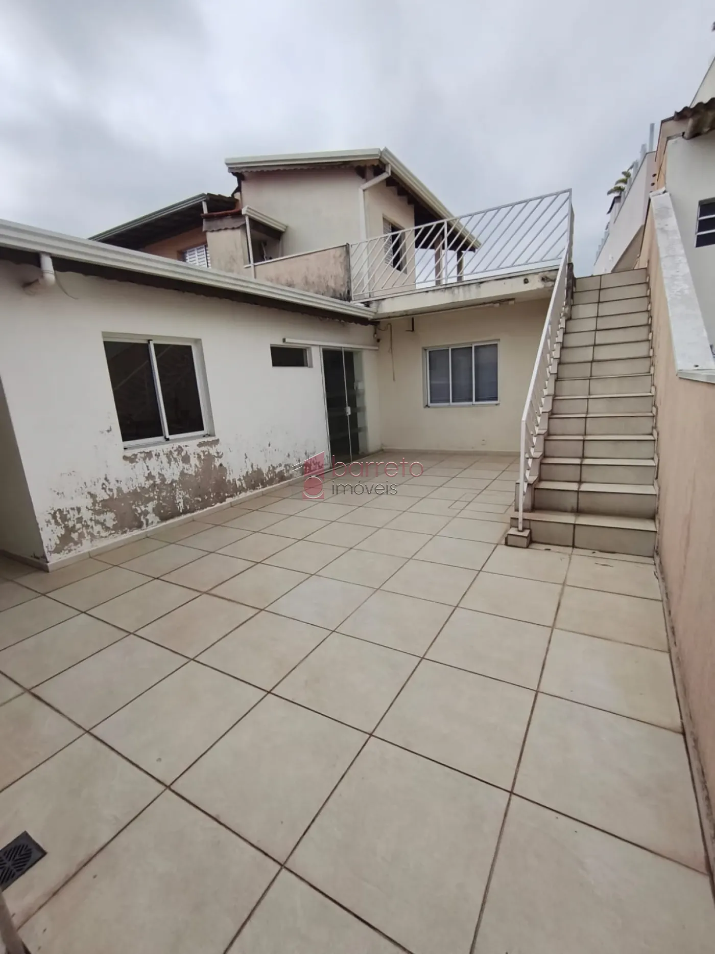 CASA À VENDA NO BAIRRO TORRES DE SÃO JOSÉ EM JUNDIAÍ/SP