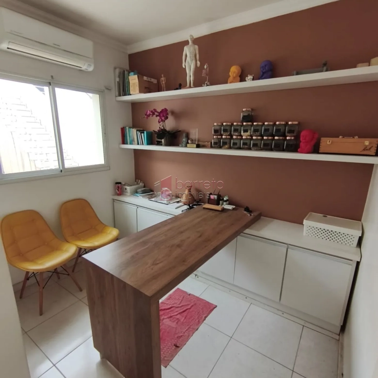 CASA À VENDA NO BAIRRO TORRES DE SÃO JOSÉ EM JUNDIAÍ/SP