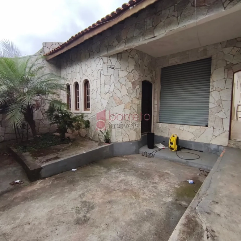 CASA À VENDA NO BAIRRO TORRES DE SÃO JOSÉ EM JUNDIAÍ/SP