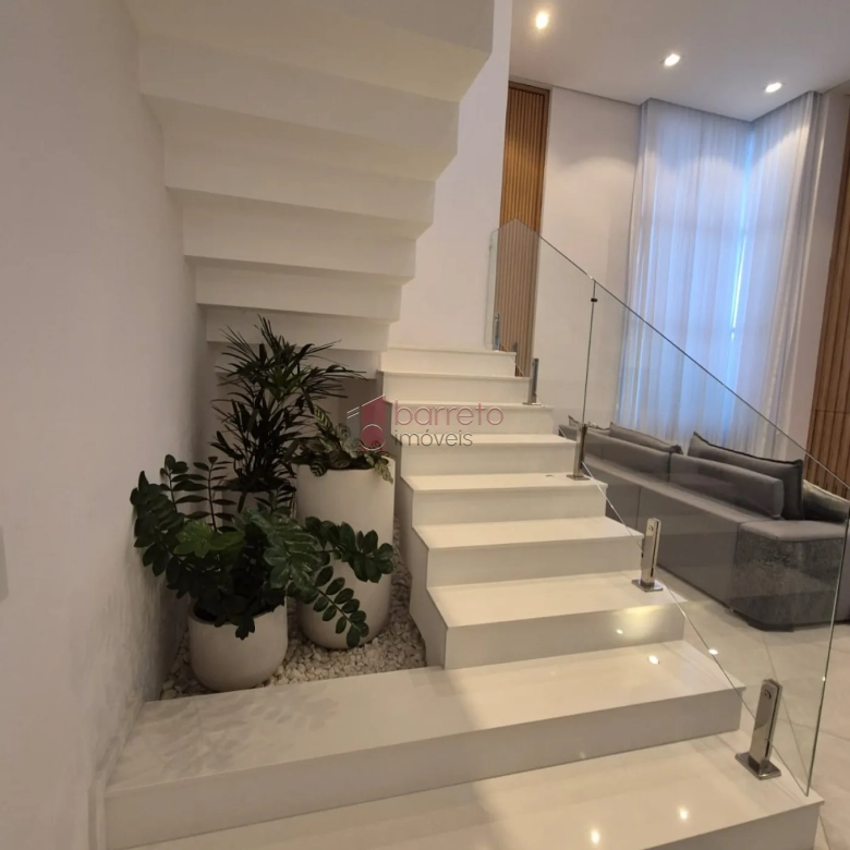 CASA ALTO PADRÃO À VENDA NO CONDOMÍNIO BELLA VITTÁ – JUNDIAÍ/SP