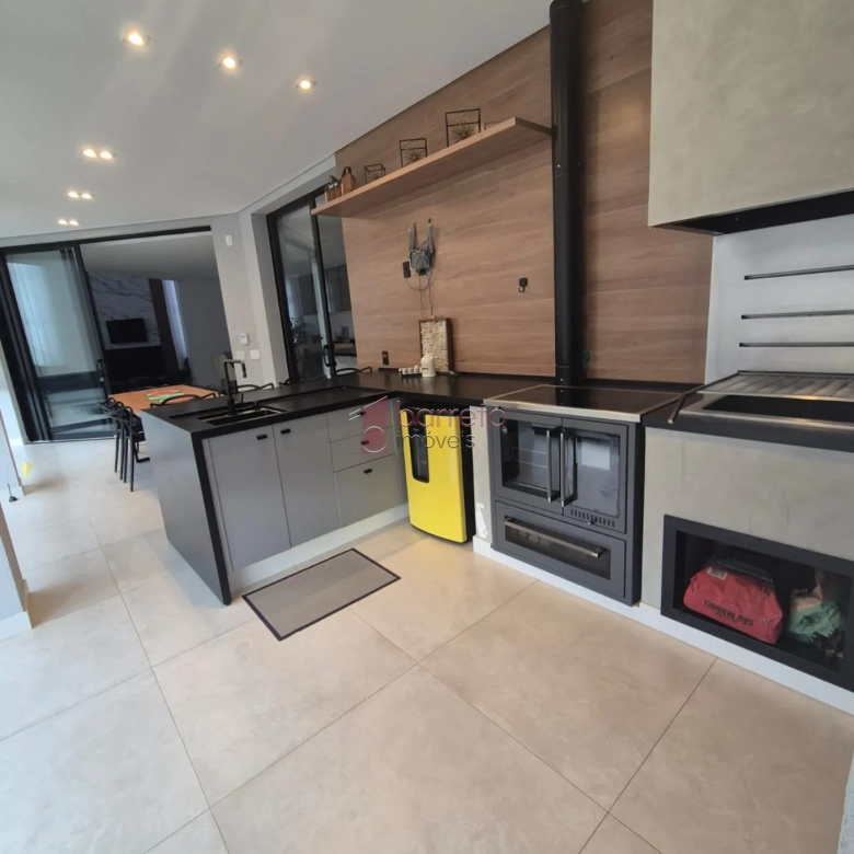 CASA ALTO PADRÃO À VENDA NO CONDOMÍNIO BELLA VITTÁ – JUNDIAÍ/SP