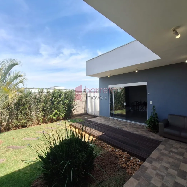 CASA TERREA À VENDA NO CONDOMÍNIO TERRAS DE JUNDIAÍ – VALE AZUL – JUNDIAÍ/SP
