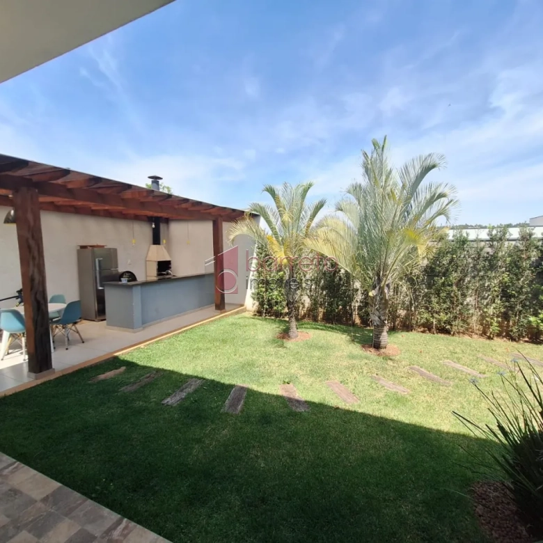 CASA TERREA À VENDA NO CONDOMÍNIO TERRAS DE JUNDIAÍ – VALE AZUL – JUNDIAÍ/SP