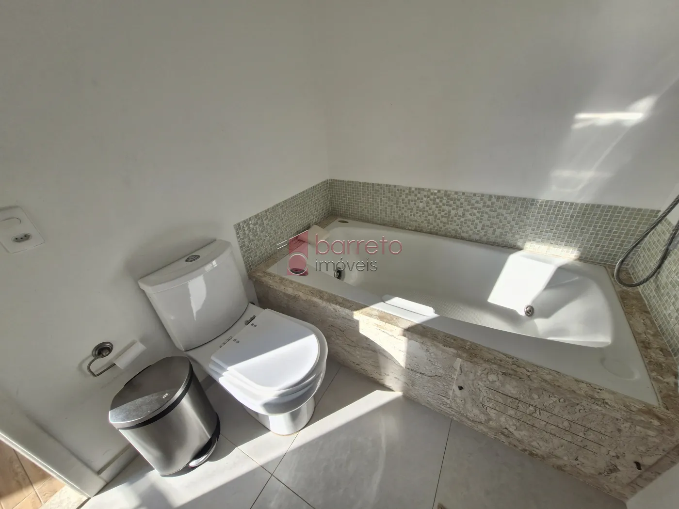SOBRADO PARA LOCAÇÃO E VENDA NO CONDOMÍNIO VISTA VERDE – JUNDIAÍ/SP