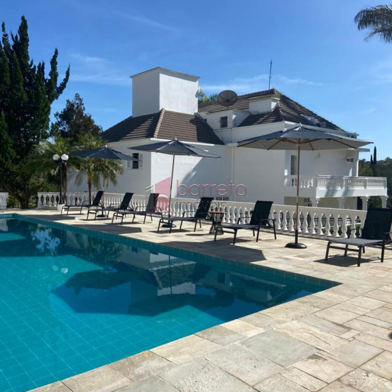CASA DE ALTO PADRÃO À VENDA NO CONDOMÍNIO FAZENDA CAMPO VERDE – JUNDIAÍ/SP