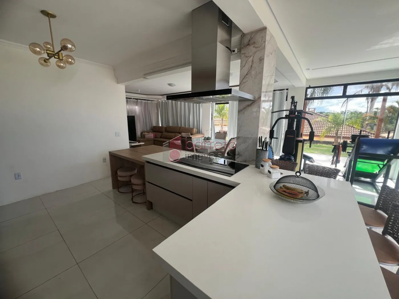 CASA COM 04 SUÍTES À VENDA NO CONDOMÍNIO PORTAL DA COLINA EM JUNDIAÍ/SP