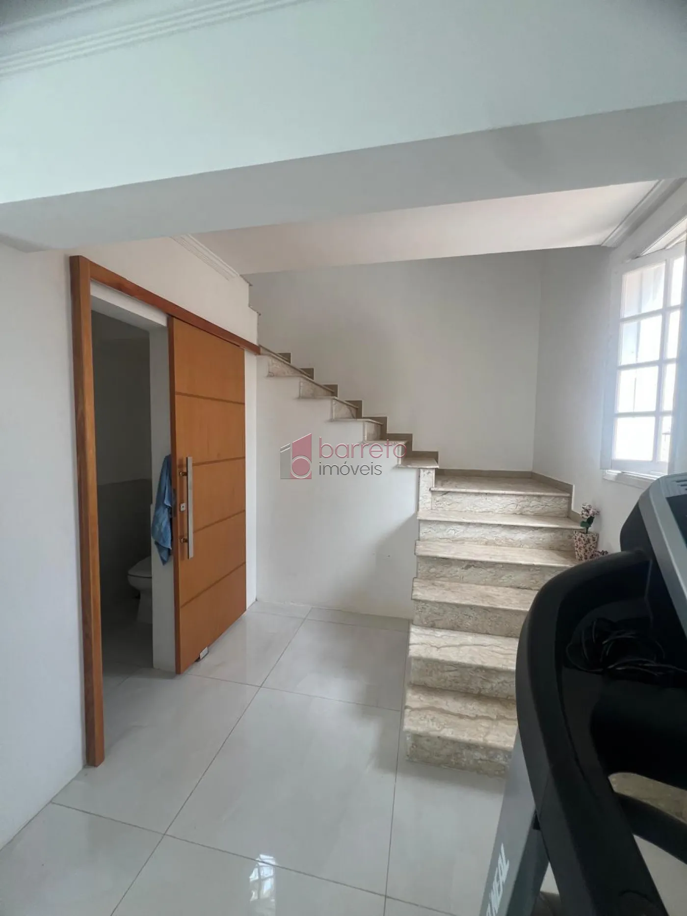 CASA COM 04 SUÍTES À VENDA NO CONDOMÍNIO PORTAL DA COLINA EM JUNDIAÍ/SP