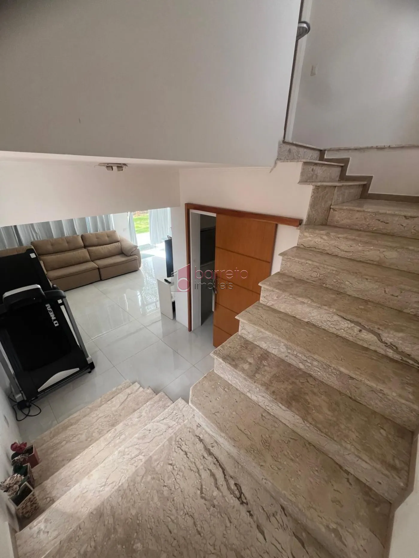 CASA COM 04 SUÍTES À VENDA NO CONDOMÍNIO PORTAL DA COLINA EM JUNDIAÍ/SP