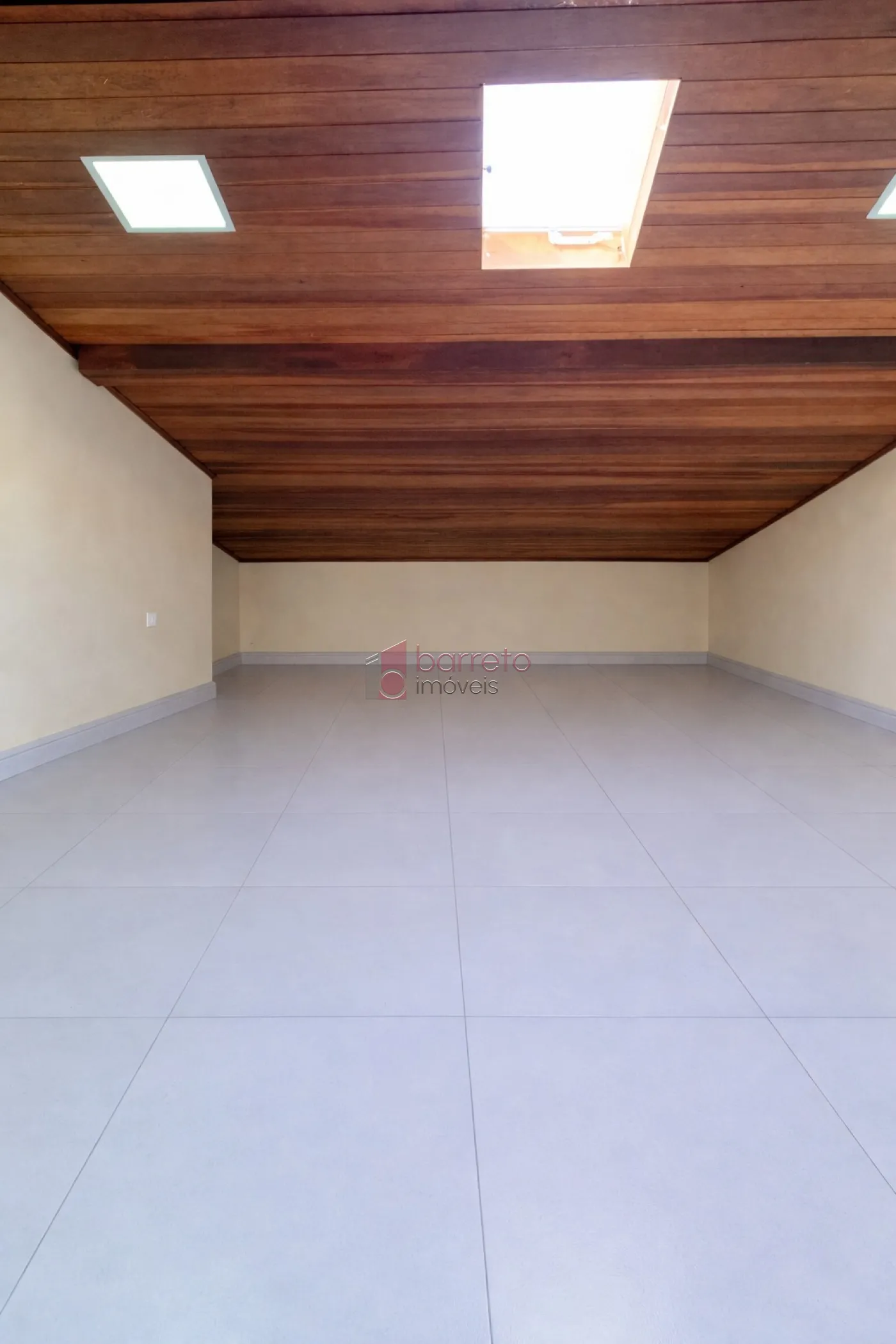CASA À VENDA NO CONDOMÍNIO VERDANA – MEDEIROS – JUNDIAÍ/SP