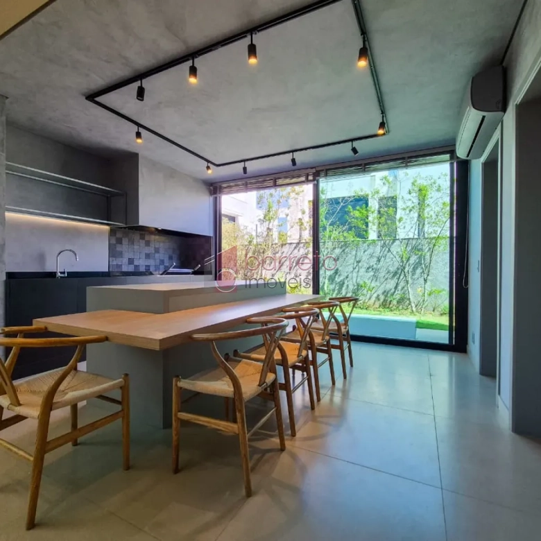 CASA PARA VENDA E LOCAÇÃO COM 01 SUÍTE – CONDOMÍNIO VEDUTA BLU – JUNDIAÍ/SP