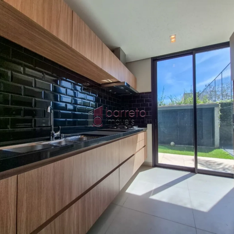 CASA PARA VENDA E LOCAÇÃO COM 01 SUÍTE – CONDOMÍNIO VEDUTA BLU – JUNDIAÍ/SP