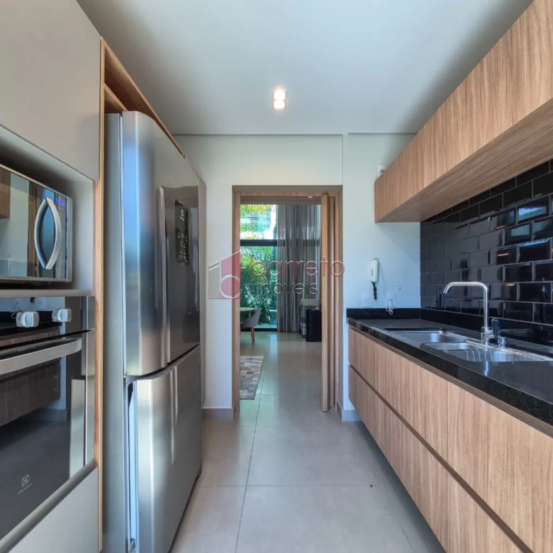 CASA PARA VENDA E LOCAÇÃO COM 01 SUÍTE – CONDOMÍNIO VEDUTA BLU – JUNDIAÍ/SP