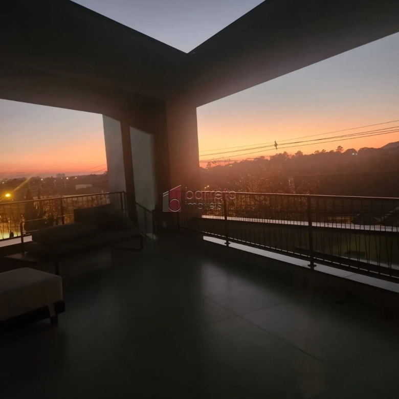 CASA À VENDA NO CONDOMÍNIO RESERVA DA SERRA EM JUNDIAÍ/SP