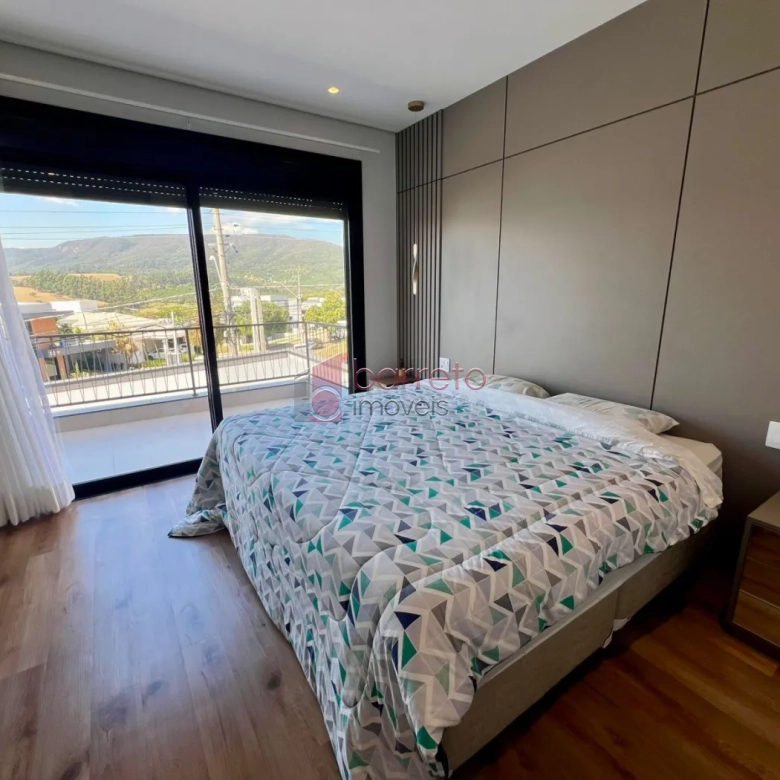 CASA À VENDA NO CONDOMÍNIO RESERVA DA SERRA EM JUNDIAÍ/SP