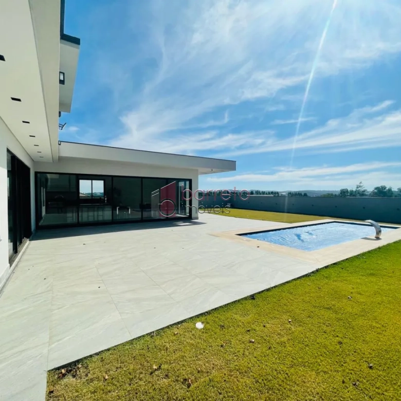 CASA À VENDA NO CONDOMÍNIO TERRAS DO CAXAMBÚ – BAIRRO CAXAMBÚ – JUNDIAÍ/SP
