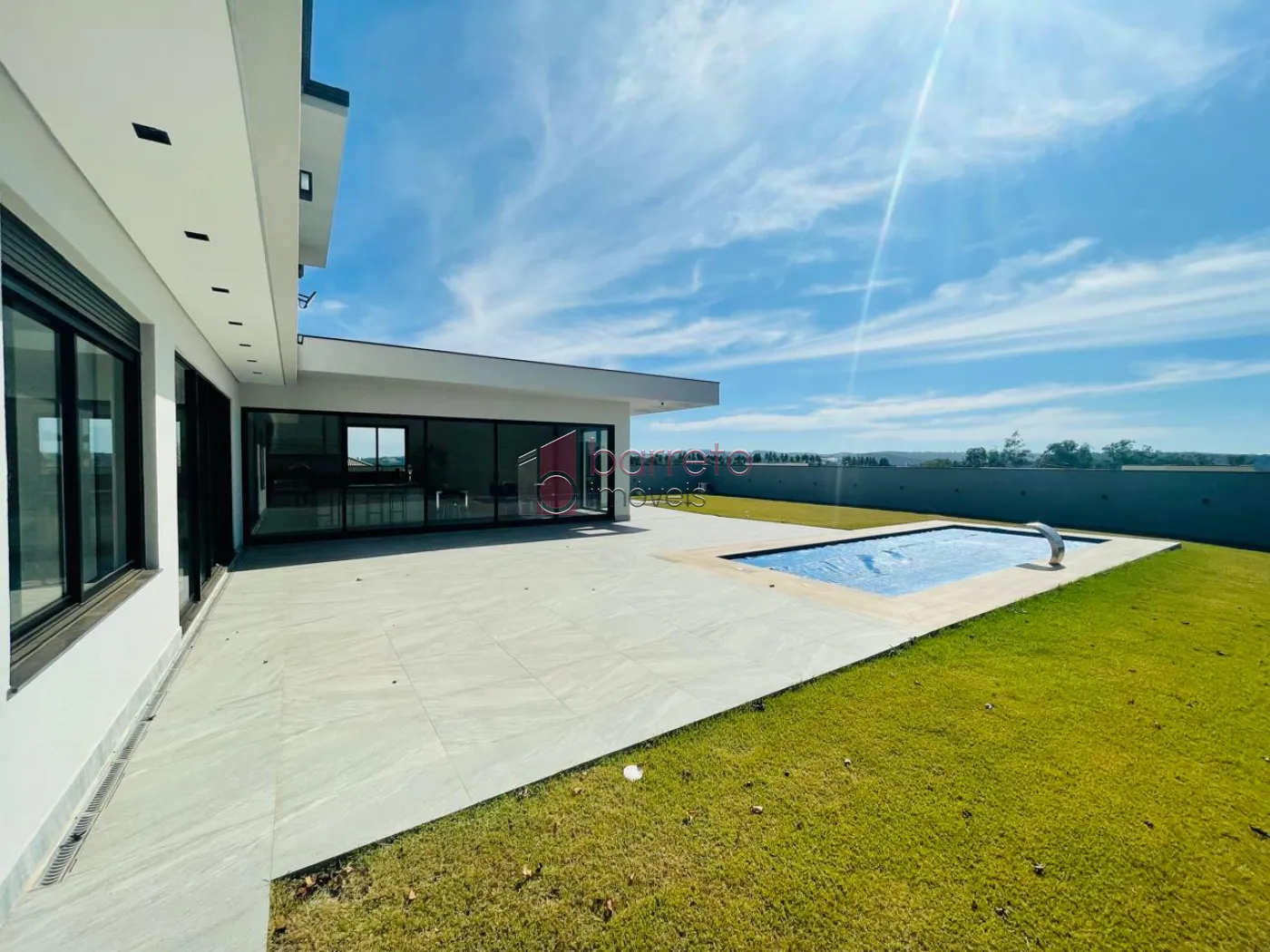 CASA À VENDA NO CONDOMÍNIO TERRAS DO CAXAMBÚ – BAIRRO CAXAMBÚ – JUNDIAÍ/SP