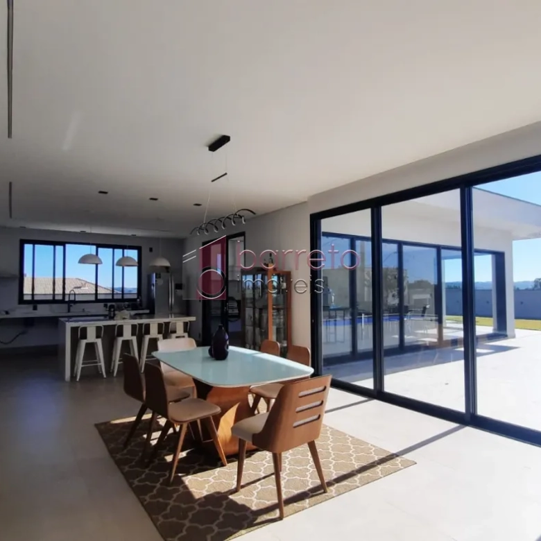 CASA À VENDA NO CONDOMÍNIO TERRAS DO CAXAMBÚ – BAIRRO CAXAMBÚ – JUNDIAÍ/SP