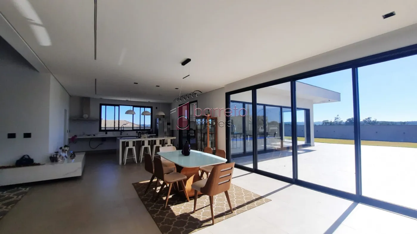 CASA À VENDA NO CONDOMÍNIO TERRAS DO CAXAMBÚ – BAIRRO CAXAMBÚ – JUNDIAÍ/SP