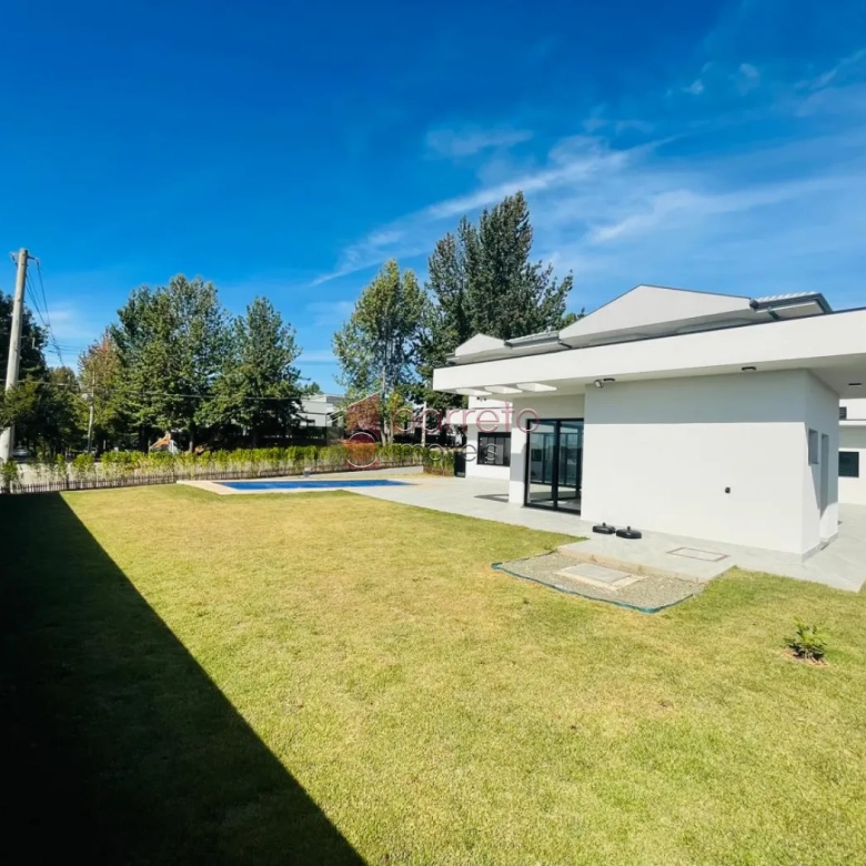 CASA À VENDA NO CONDOMÍNIO TERRAS DO CAXAMBÚ – BAIRRO CAXAMBÚ – JUNDIAÍ/SP