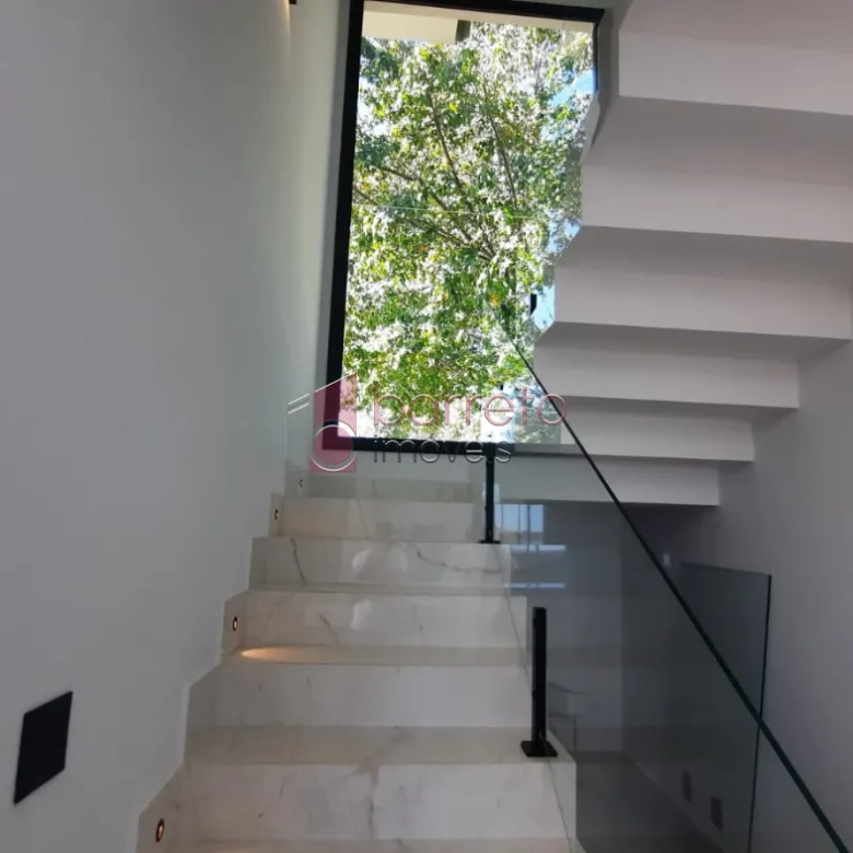 CASA À VENDA NO CONDOMÍNIO TERRAS DO CAXAMBÚ – BAIRRO CAXAMBÚ – JUNDIAÍ/SP