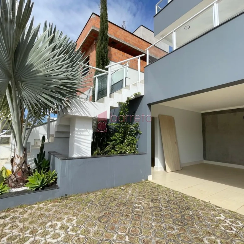 CASA À VENDA NO CONDOMÍNIO BELLA VITTÁ NO JARDIM CELESTE EM JUNDIAÍ/SP