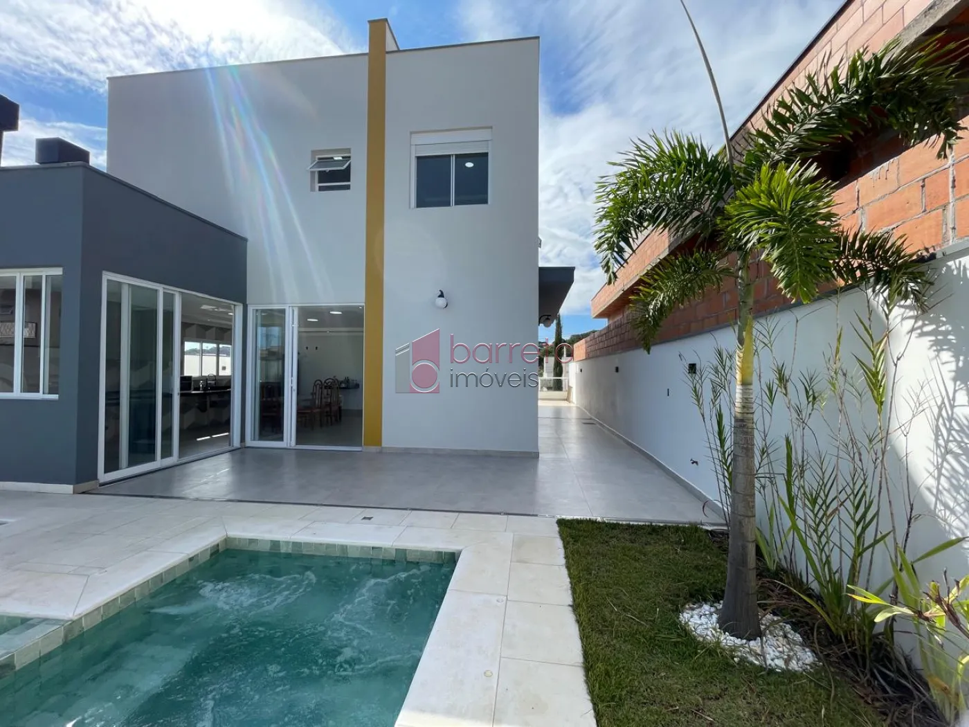 CASA À VENDA NO CONDOMÍNIO BELLA VITTÁ NO JARDIM CELESTE EM JUNDIAÍ/SP