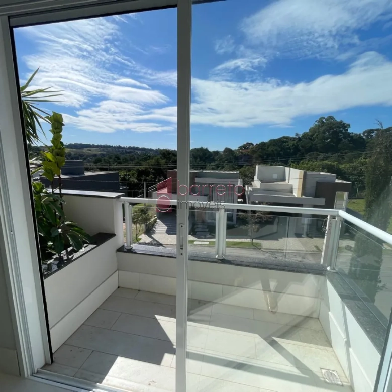 CASA À VENDA NO CONDOMÍNIO BELLA VITTÁ NO JARDIM CELESTE EM JUNDIAÍ/SP