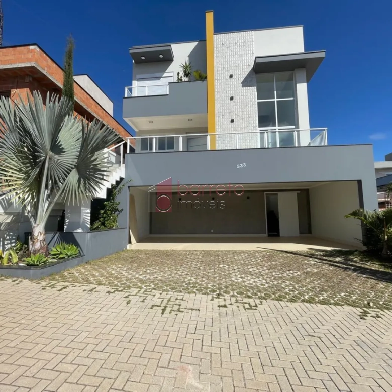 CASA À VENDA NO CONDOMÍNIO BELLA VITTÁ NO JARDIM CELESTE EM JUNDIAÍ/SP