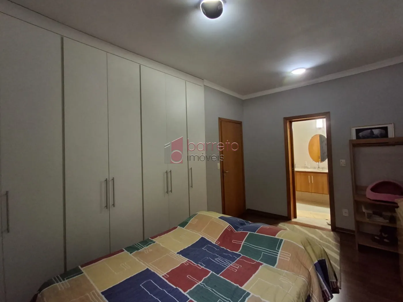 CASA PARA VENDA, NO CONDOMÍNIO VILLAGIO DA SERRA – BAIRRO JARDIM DAS SAMAMBAIAS – JUNDIAÍ – SP