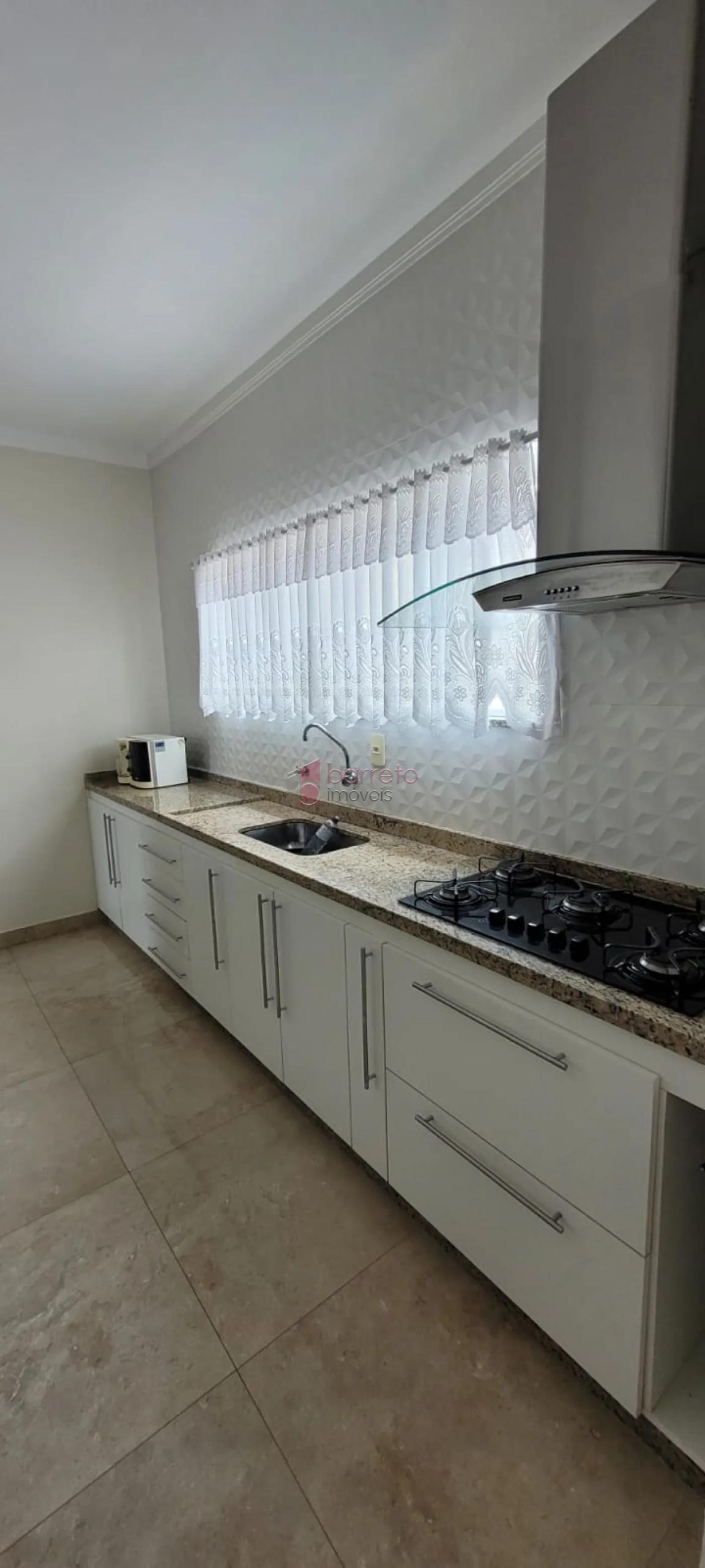 SOBRADO À VENDA – 03 QUARTOS – MORADA DO HORTO – JUNDIAÍ/SP