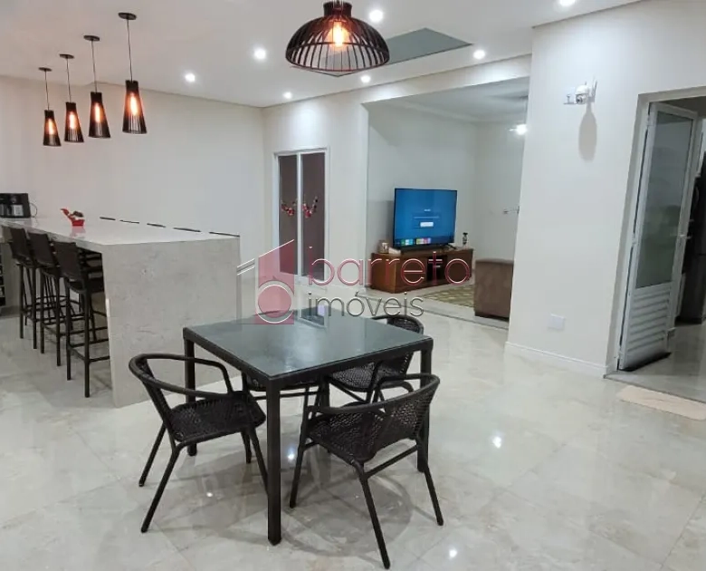SOBRADO À VENDA – 03 QUARTOS – MORADA DO HORTO – JUNDIAÍ/SP