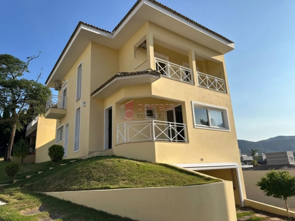 SOBRADO À VENDA – 03 QUARTOS – VILLAGE DAS FLORES – JUNDIAÍ/SP
