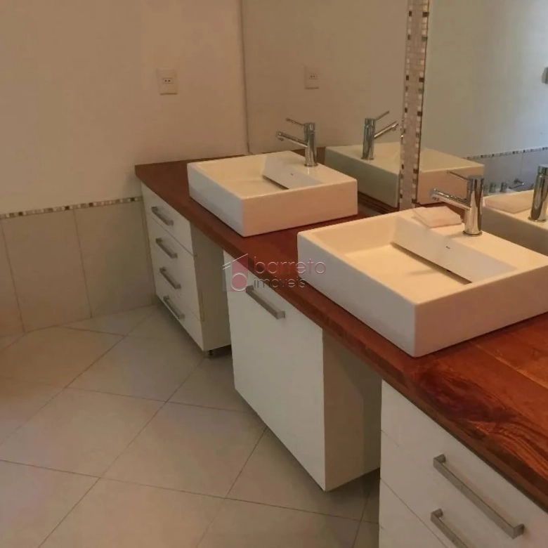 CASA À VENDA NO JARDIM NOVO MUNDO EM JUNDIAÍ/SP