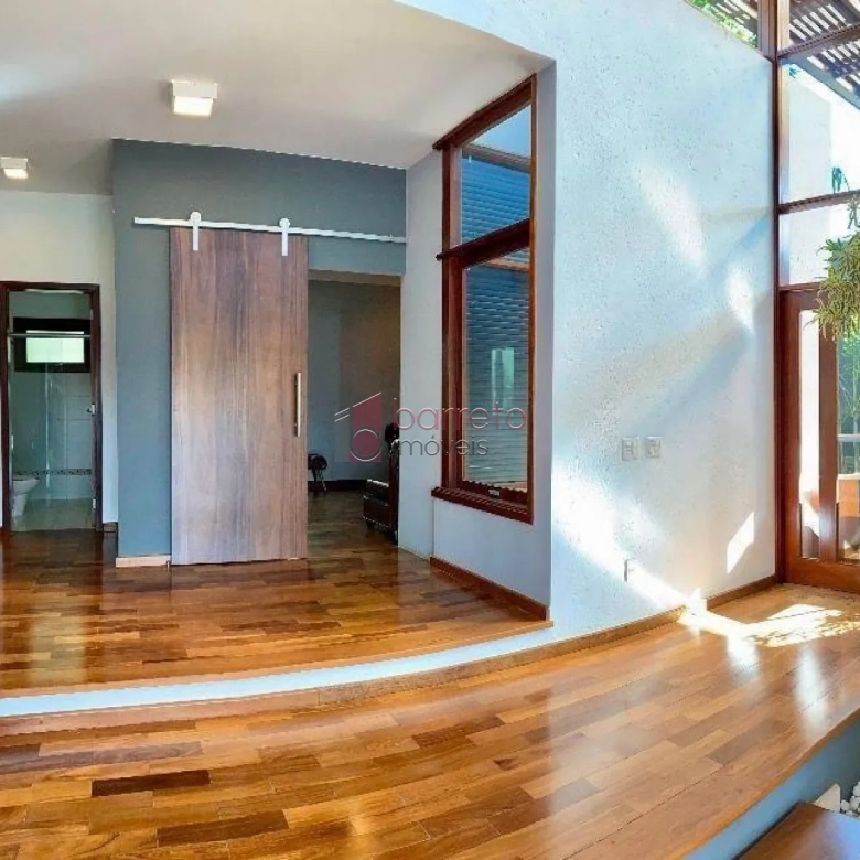 CASA À VENDA NO JARDIM NOVO MUNDO EM JUNDIAÍ/SP