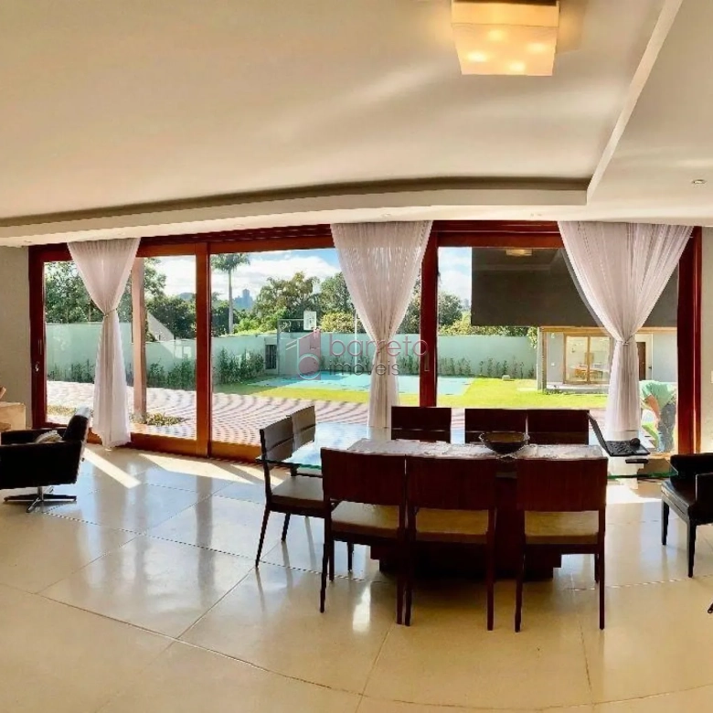 CASA À VENDA NO JARDIM NOVO MUNDO EM JUNDIAÍ/SP