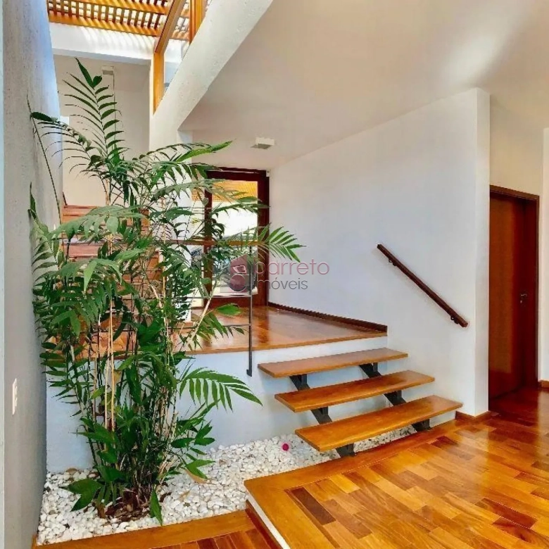 CASA À VENDA NO JARDIM NOVO MUNDO EM JUNDIAÍ/SP