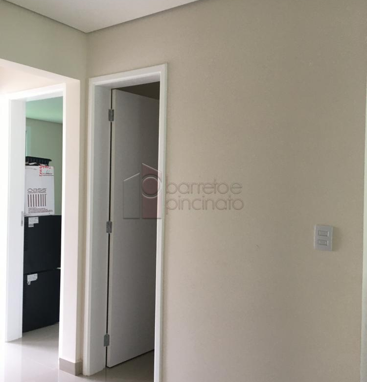 CASA À VENDA NO CONDOMÍNIO VILLA VERDE EM JUNDIAÍ – SP.