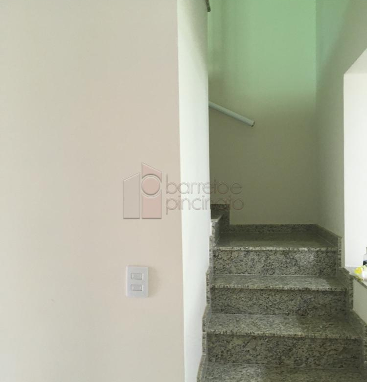 CASA À VENDA NO CONDOMÍNIO VILLA VERDE EM JUNDIAÍ – SP.