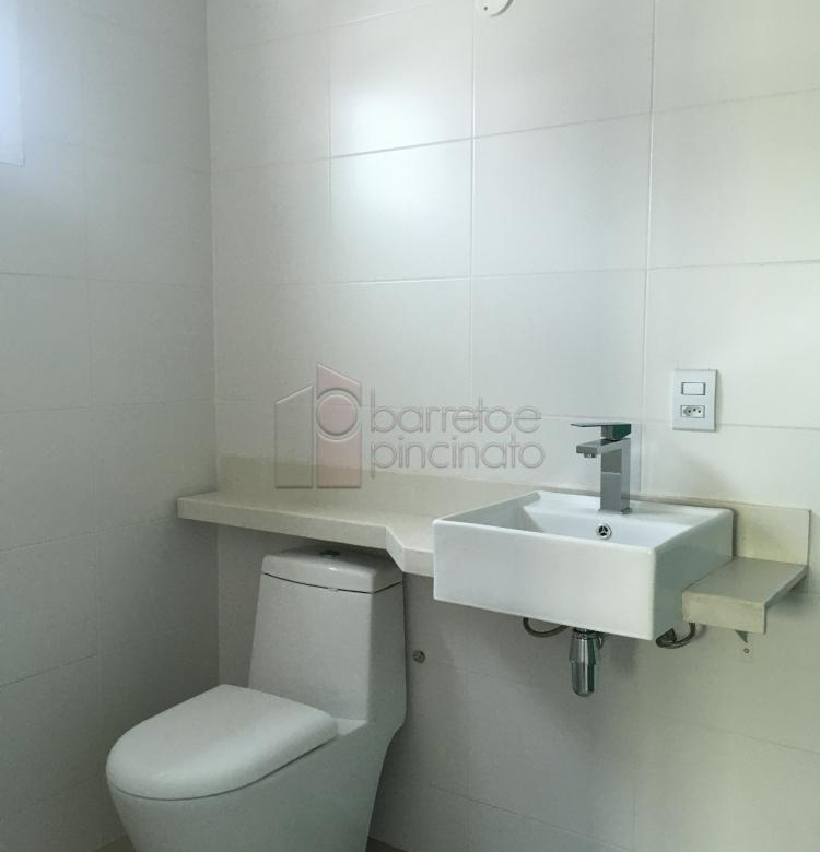 CASA À VENDA NO CONDOMÍNIO VILLA VERDE EM JUNDIAÍ – SP.