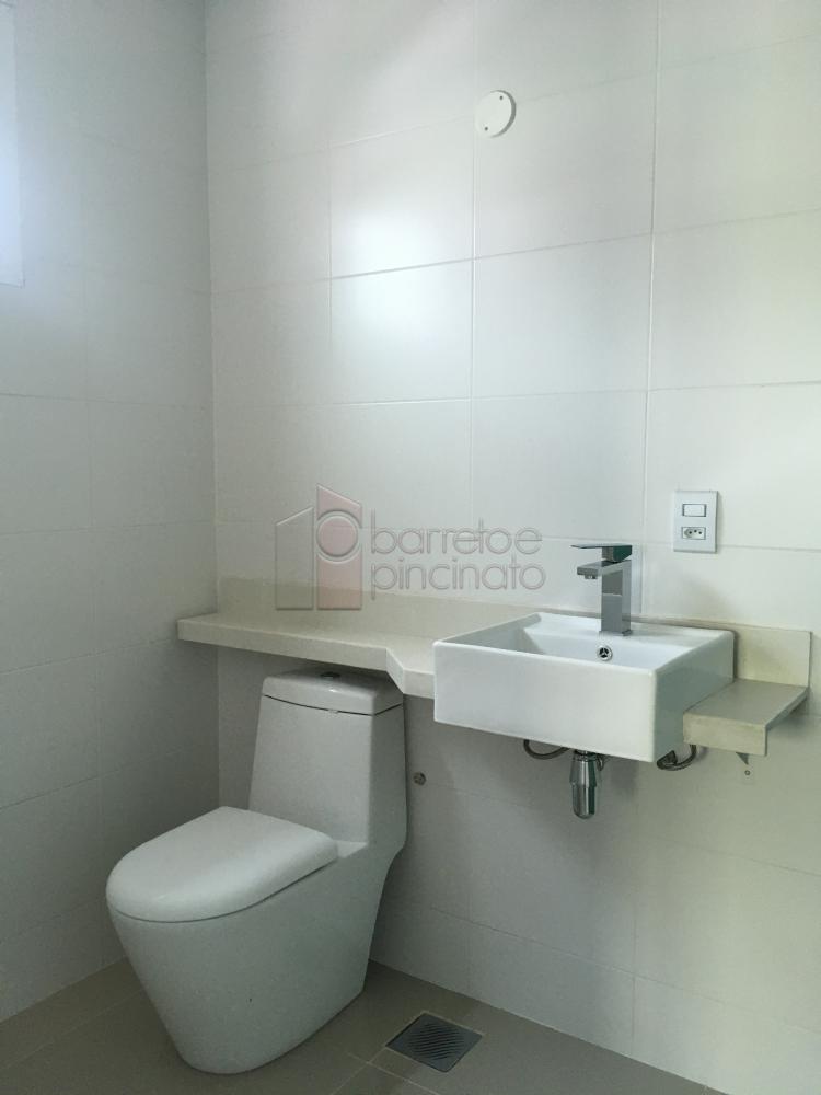 CASA À VENDA NO CONDOMÍNIO VILLA VERDE EM JUNDIAÍ – SP.