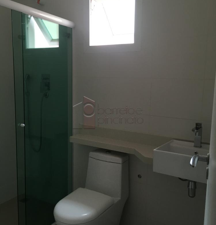 CASA À VENDA NO CONDOMÍNIO VILLA VERDE EM JUNDIAÍ – SP.