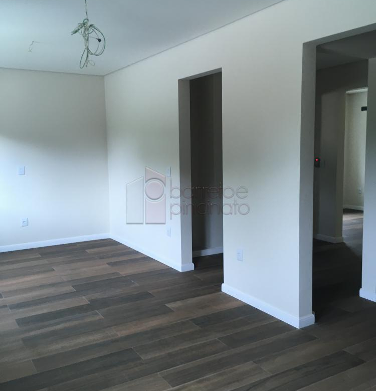 CASA À VENDA NO CONDOMÍNIO VILLA VERDE EM JUNDIAÍ – SP.