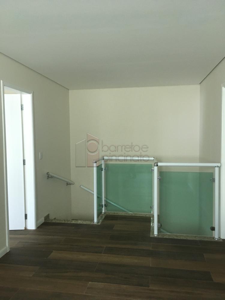 CASA À VENDA NO CONDOMÍNIO VILLA VERDE EM JUNDIAÍ – SP.