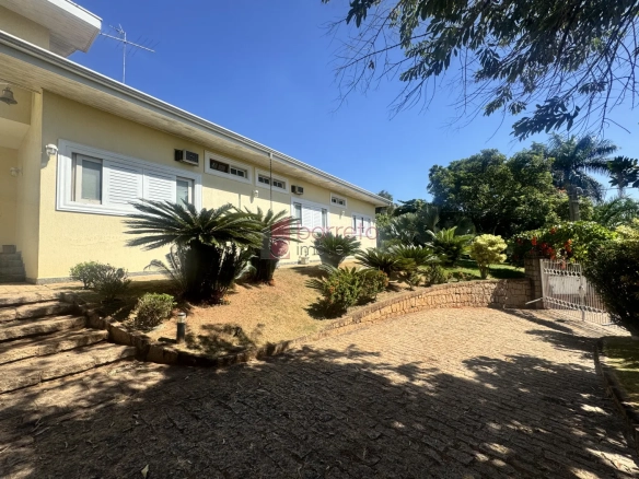 CASA TÉRREA PARA VENDA NO CONDOMÍNIO CHÁCARA MALOTA EM JUNDIAÍ/SP