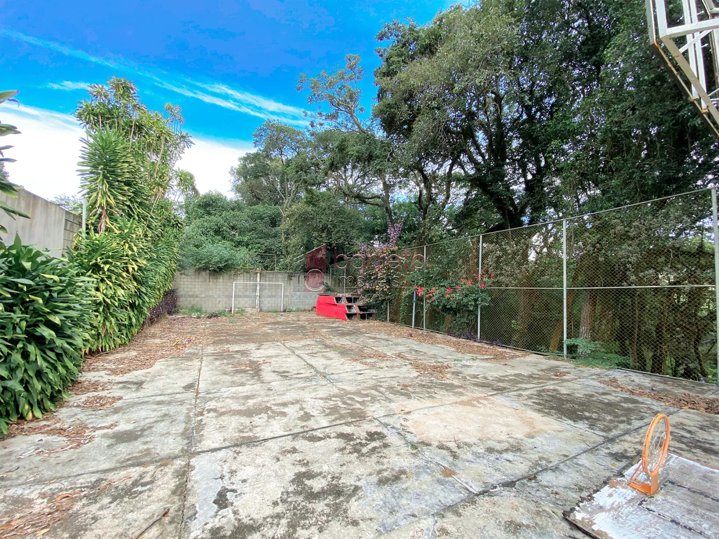 CASA À VENDA NO CONDOMÍNIO CHÁCARA MALOTA COM 5.000 M² AT – JUNDIAÍ/SP