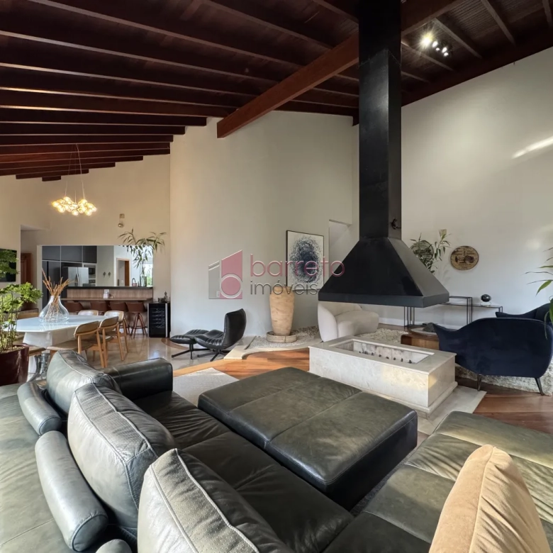 CASA TÉRREA À VENDA – 05 QUARTOS – MALOTA – JUNDIAÍ/SP