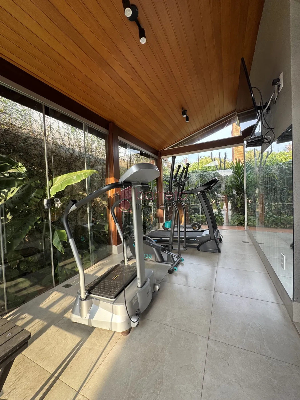 CASA TÉRREA À VENDA – 05 QUARTOS – MALOTA – JUNDIAÍ/SP
