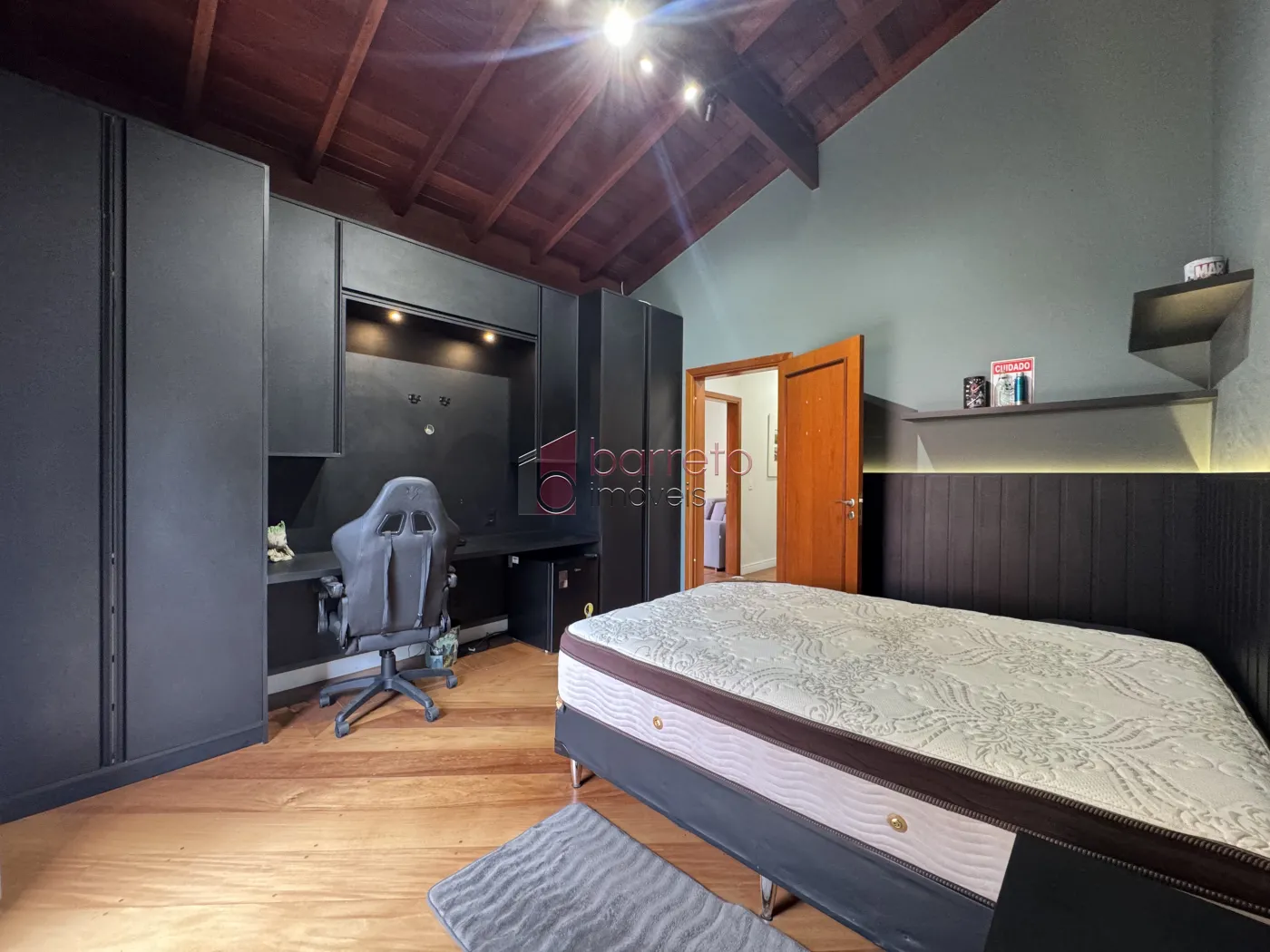 CASA TÉRREA À VENDA – 05 QUARTOS – MALOTA – JUNDIAÍ/SP