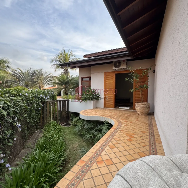 CASA TÉRREA À VENDA – 05 QUARTOS – MALOTA – JUNDIAÍ/SP
